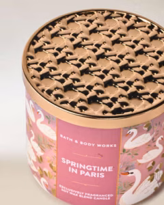Bath & Body Works küünal Springtime In Paris 411g - Pilt 2