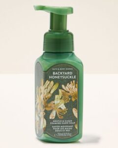 bath-body-works-katepesuvaht-backyard-honeysuckle