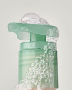 Bath & Body Works kreemjas vedelseep Cucumber & Lily 266ml - Pilt 5
